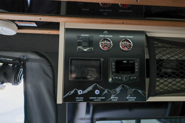 Used 2024 Mercedes-Benz Sprinter 2500 image 57
