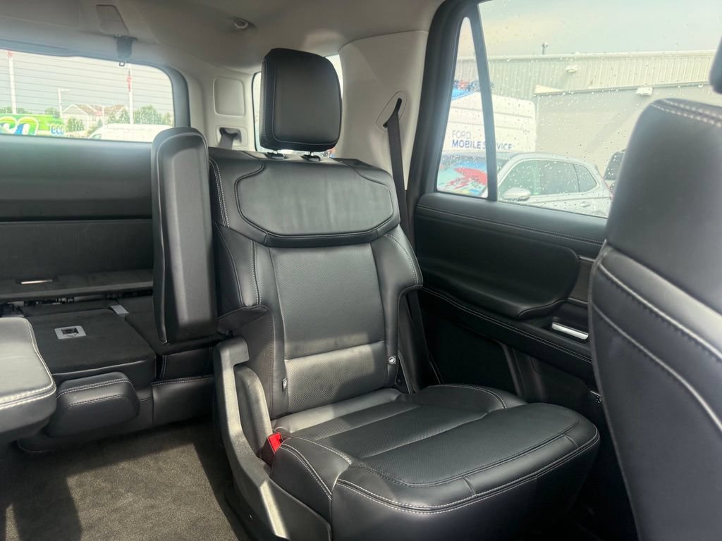 Used 2025 Ford Expedition Platinum AWD/4WD image 74