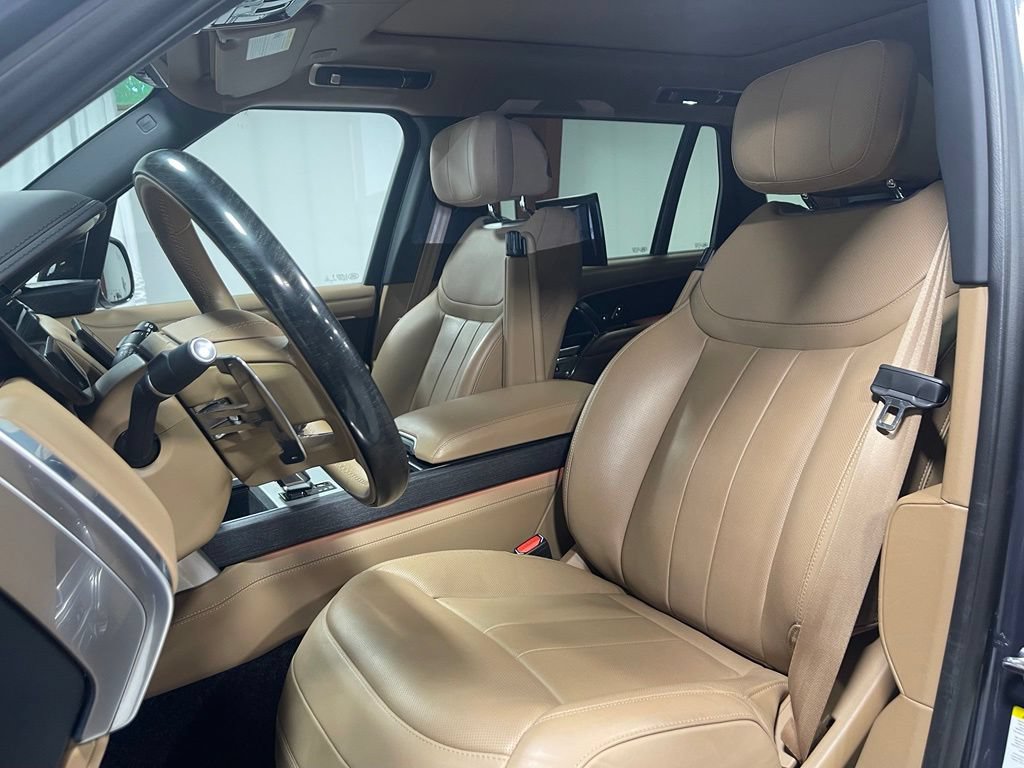 Used 2025 Land Rover Range Rover Long Wheelbase Autobiography AWD/4WD image 22