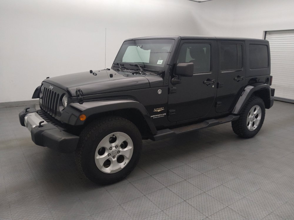 Used 2015 Jeep Wrangler Unlimited Sahara w/ Connectivity Group AWD/4WD image 2