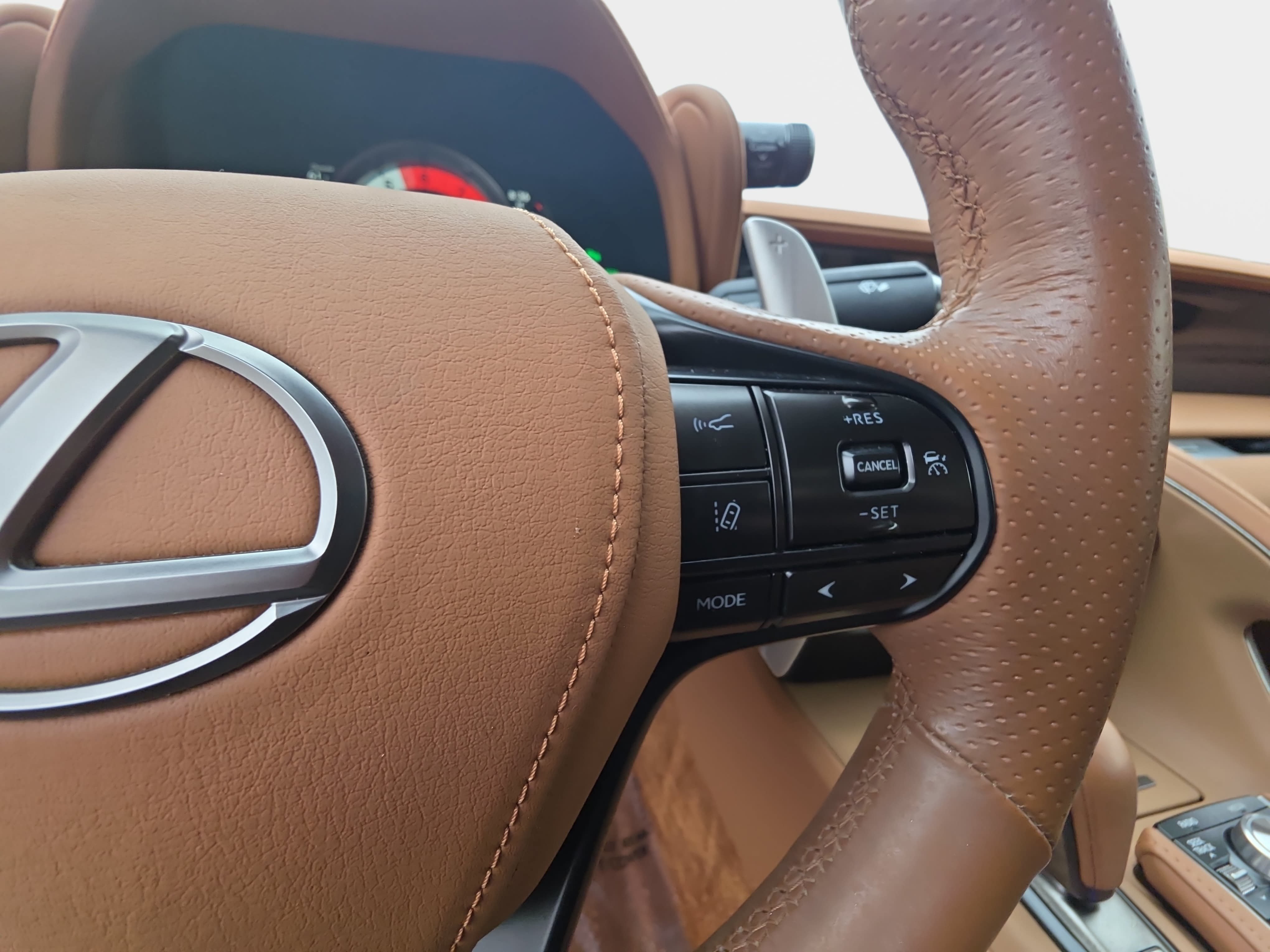 Used 2021 Lexus LC 500 Convertible w/ Touring Package RWD image 16