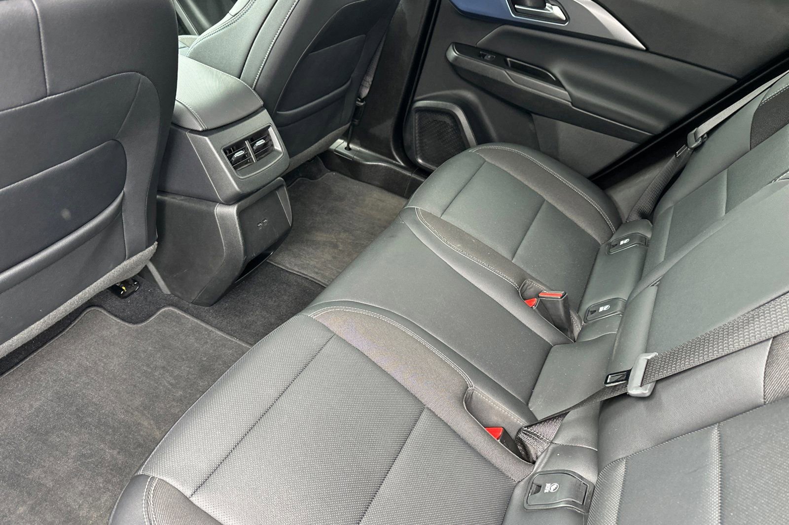 Used 2024 Chevrolet Equinox EV LT w/ LPO, Active Package image 13