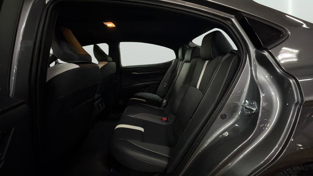 Used 2025 Toyota Camry SE FWD image 25