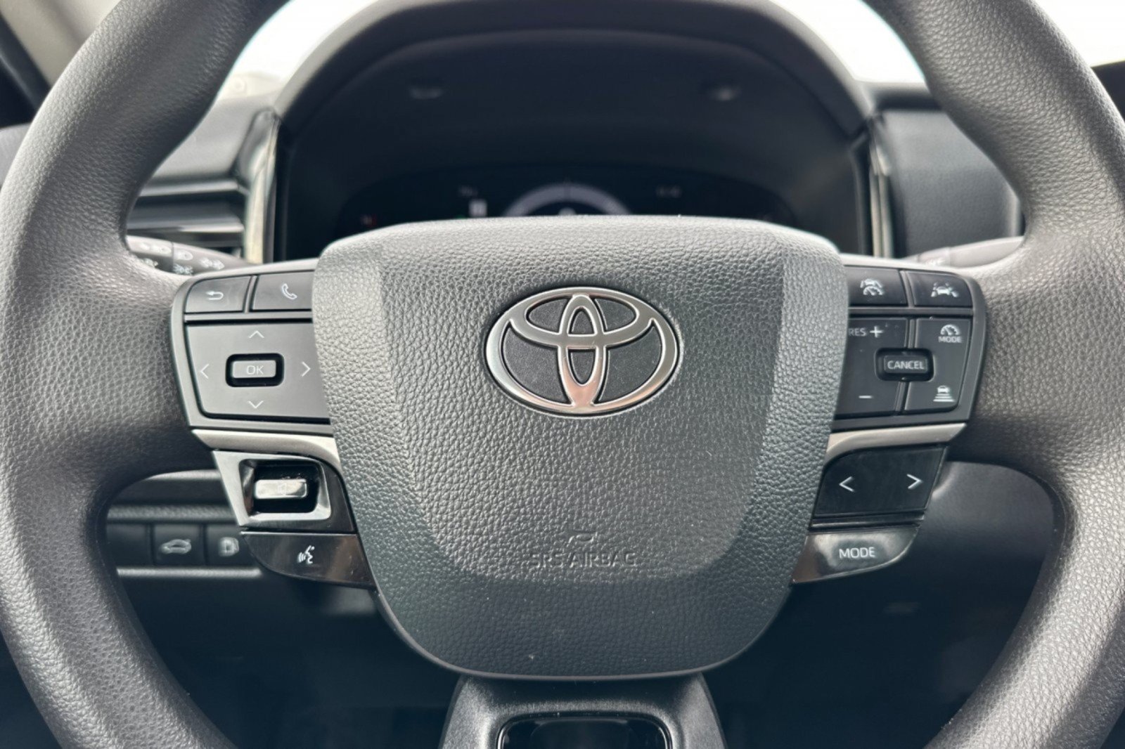 Certified 2025 Toyota Camry LE FWD image 21