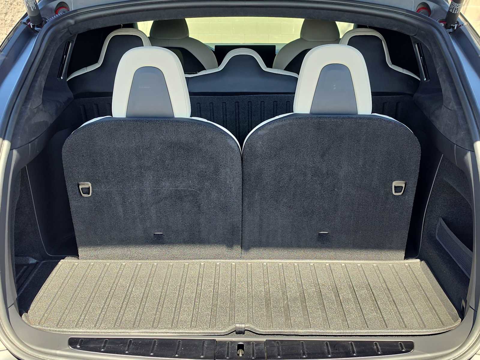 Used 2024 Tesla Model X image 24