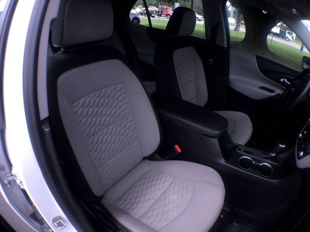 Used 2021 Chevrolet Equinox LS image 21