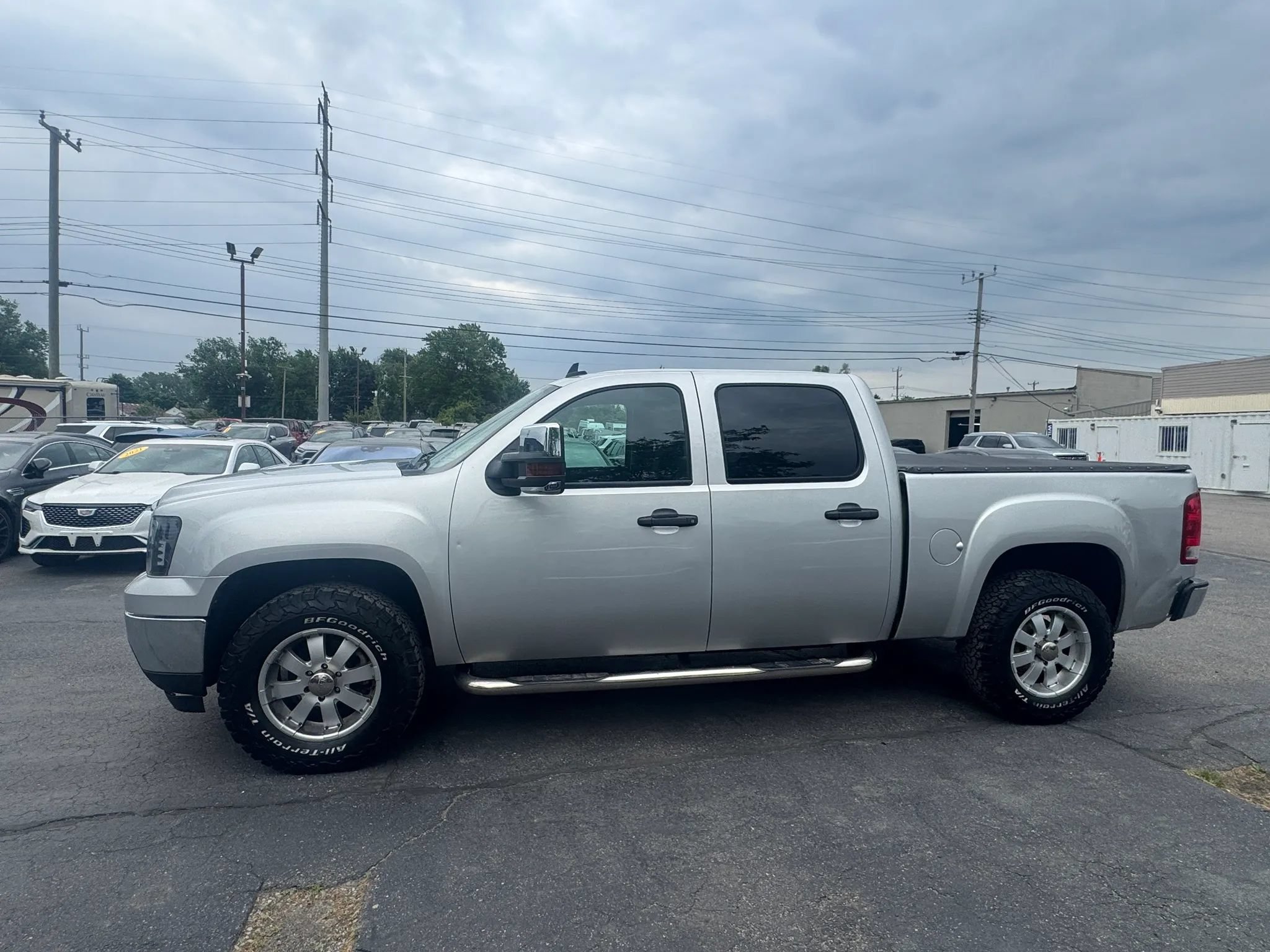 Used 2010 GMC Sierra 1500 SLE w/ Power Pack Plus RWD image 4