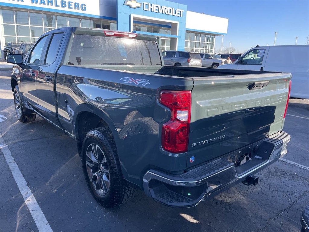 Used 2025 Chevrolet Silverado 1500 LT image 7