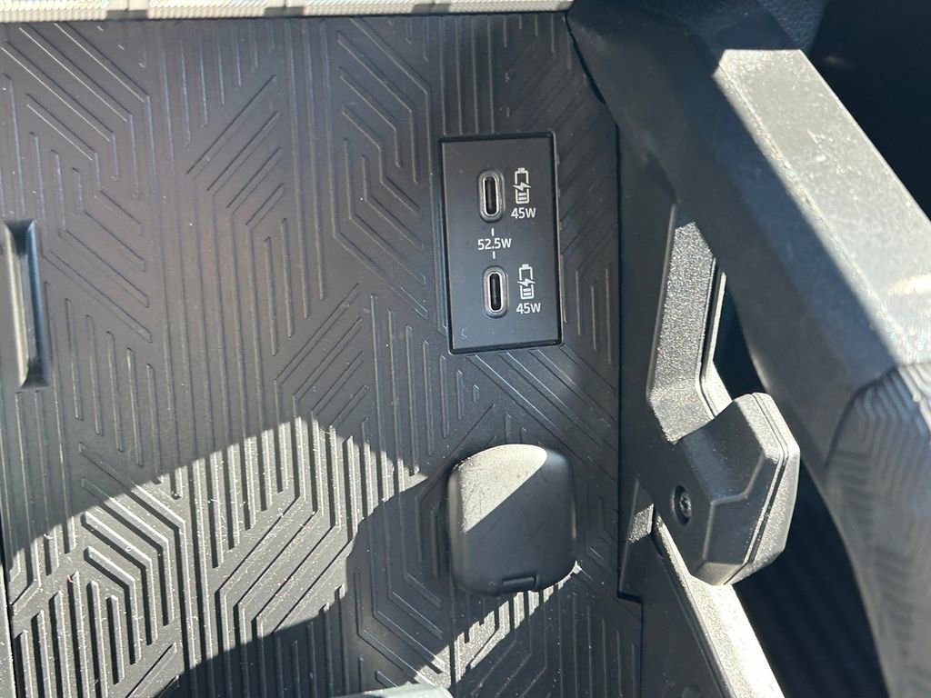 Certified 2025 Toyota Tacoma SR5 image 30