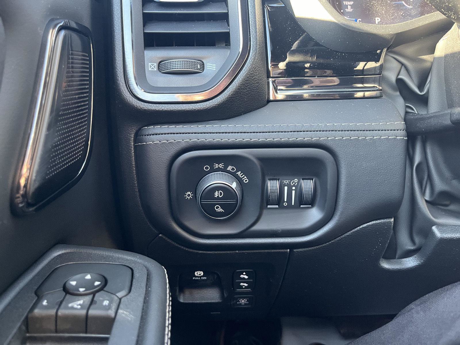 New 2026 RAM 1500 Limited AWD/4WD image 16