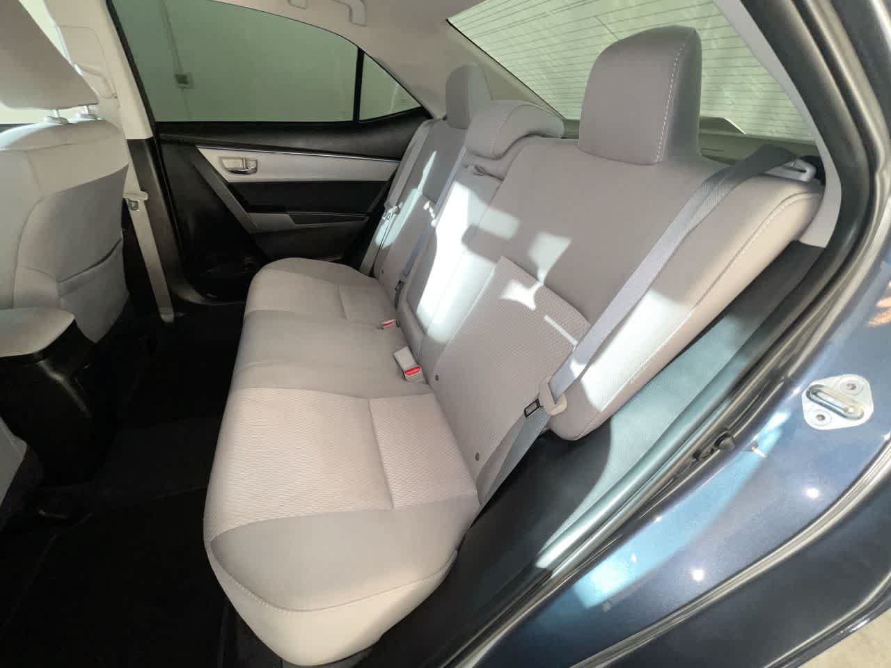 Used 2015 Toyota Corolla LE FWD image 21