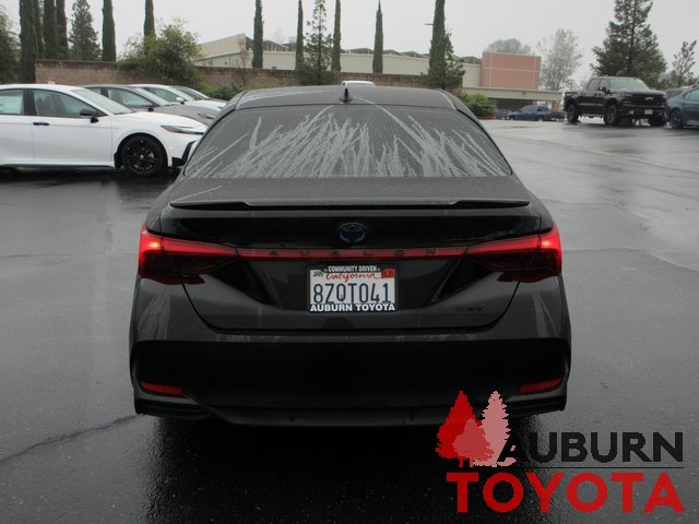 Certified 2022 Toyota Avalon XSE image 6