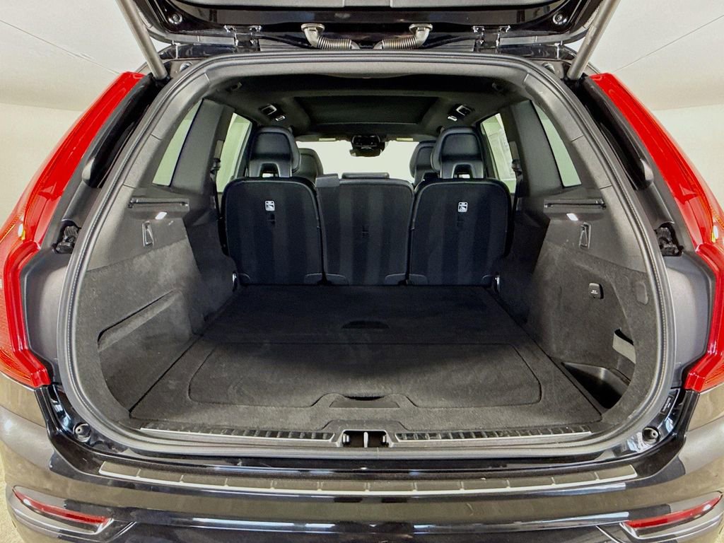 Used 2018 Volvo XC90 T5 R-Design w/ Convenience Package FWD image 27