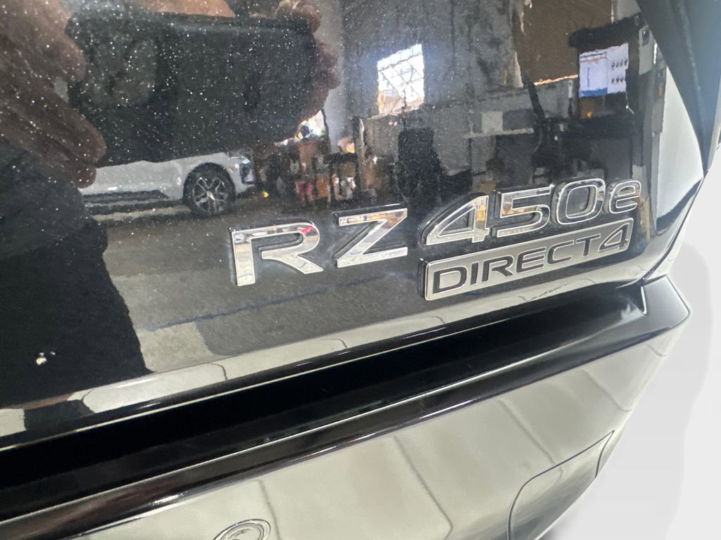 Used 2023 Lexus RZ 450e Premium w/ Technology Package image 23