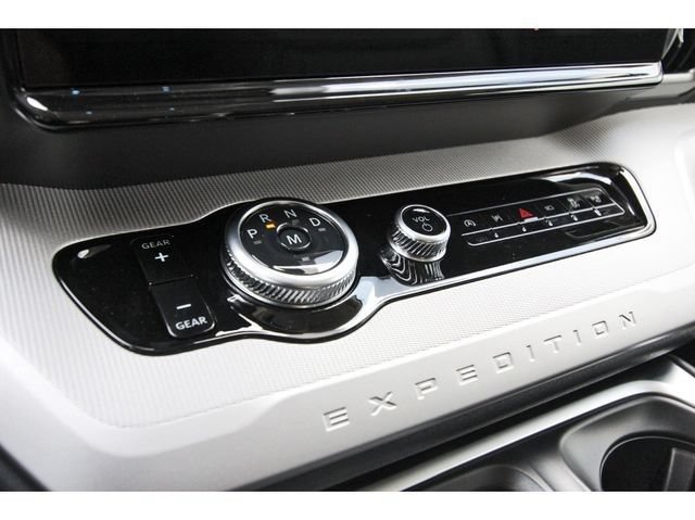 New 2026 Ford Expedition Active RWD image 16