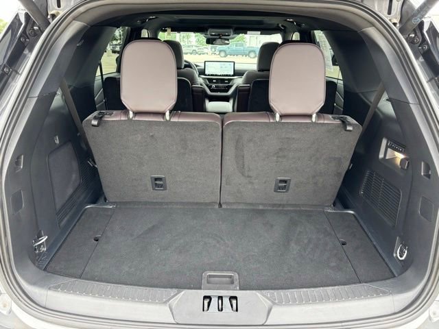 Used 2025 Ford Explorer Platinum w/ Ultimate Package AWD/4WD image 24