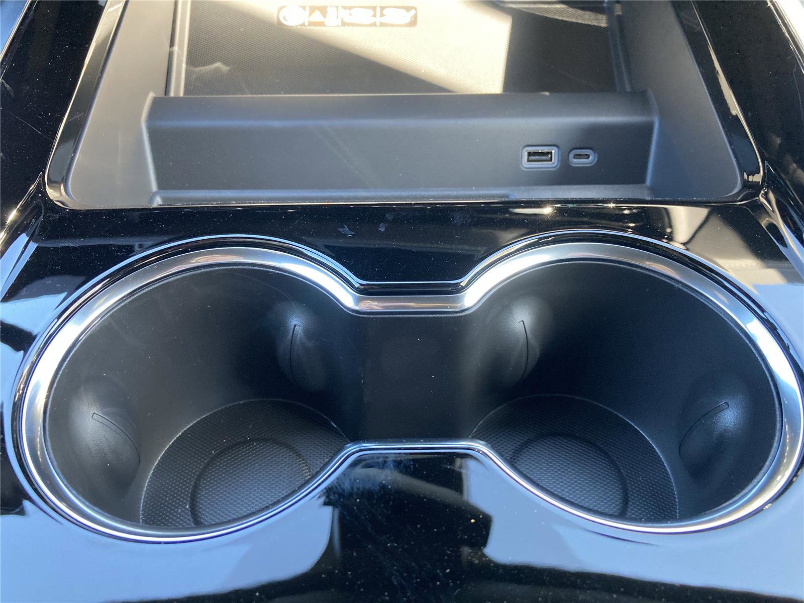 New 2026 Chevrolet Suburban Premier image 15