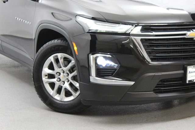 Used 2022 Chevrolet Traverse LS FWD image 3