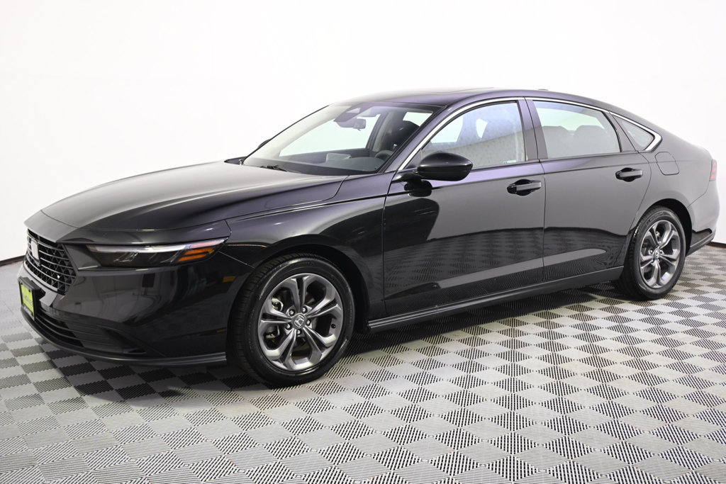 Used 2024 Honda Accord EX image 2