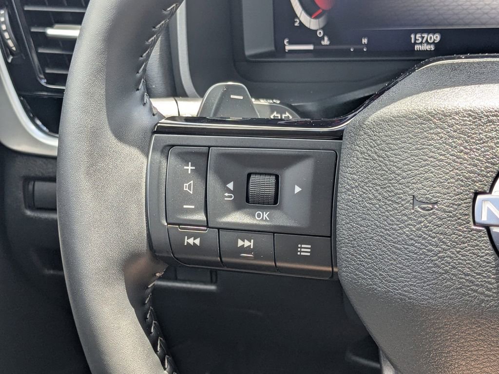 Used 2026 Nissan Rogue SL AWD/4WD image 23