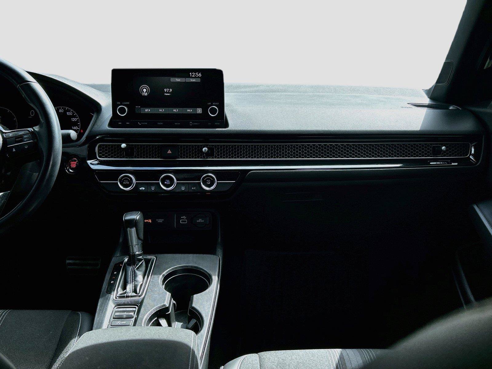 Used 2023 Honda Civic Sport image 19
