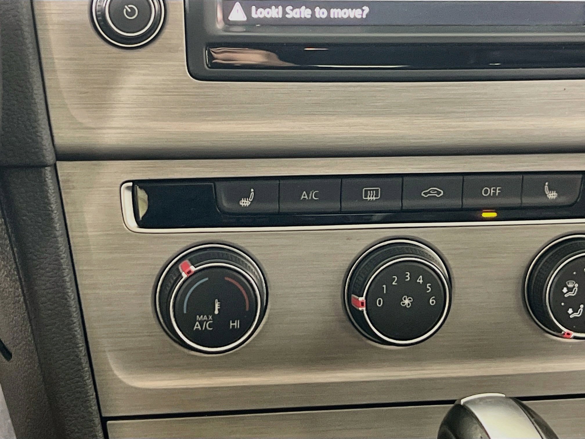 Used 2017 Volkswagen Golf Wolfsburg Edition FWD image 19