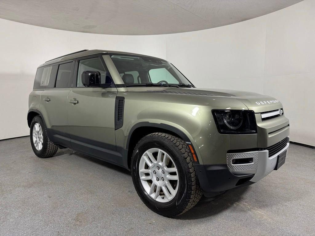 Used 2023 Land Rover Defender 110 S image 3