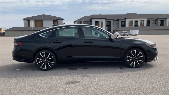 New 2026 Honda Accord Touring image 9