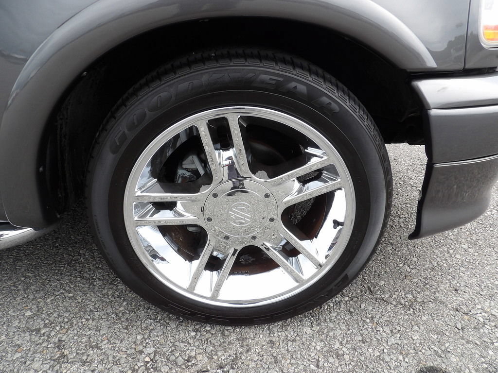 Used 2002 Ford F150 Harley-Davidson RWD image 58