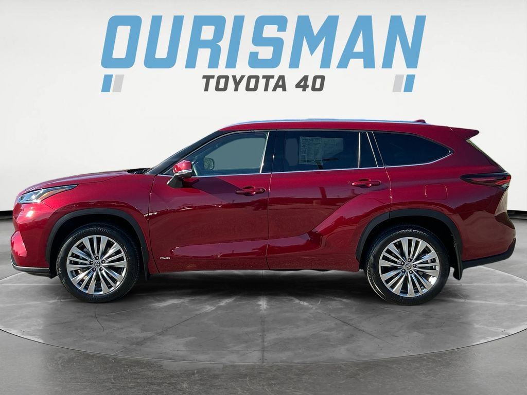 Used 2024 Toyota Highlander Platinum AWD/4WD image 4