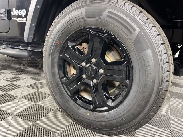 Used 2020 Jeep Wrangler Sport image 13