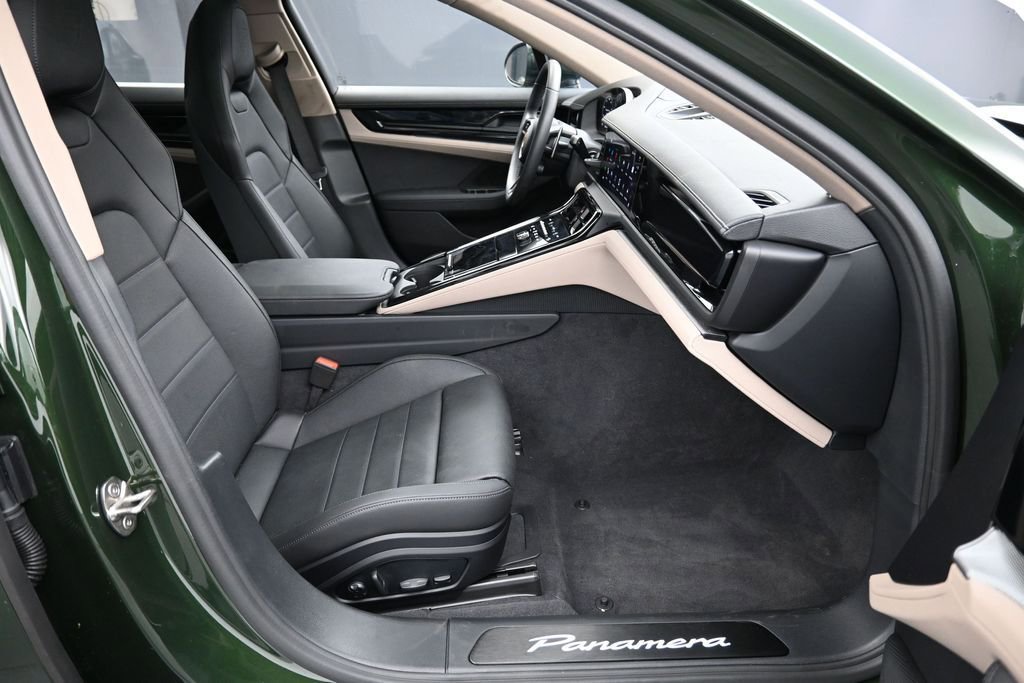 Certified 2025 Porsche Panamera RWD image 27