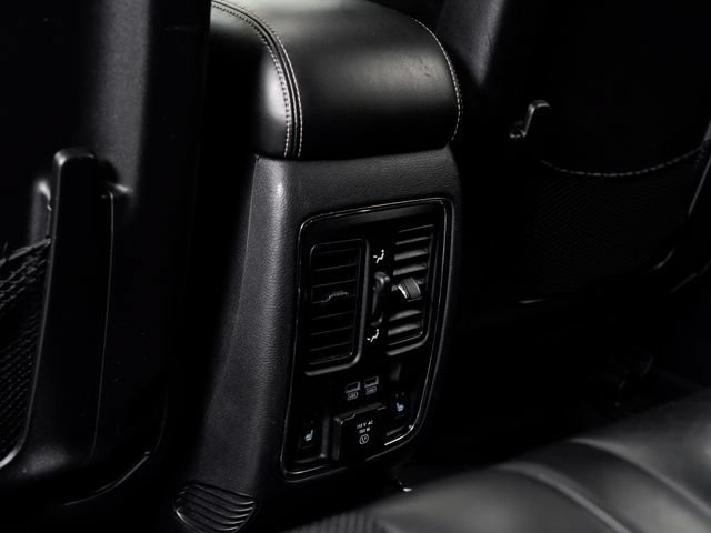 Used 2017 Jeep Grand Cherokee Limited w/ Luxury Group II AWD/4WD image 24