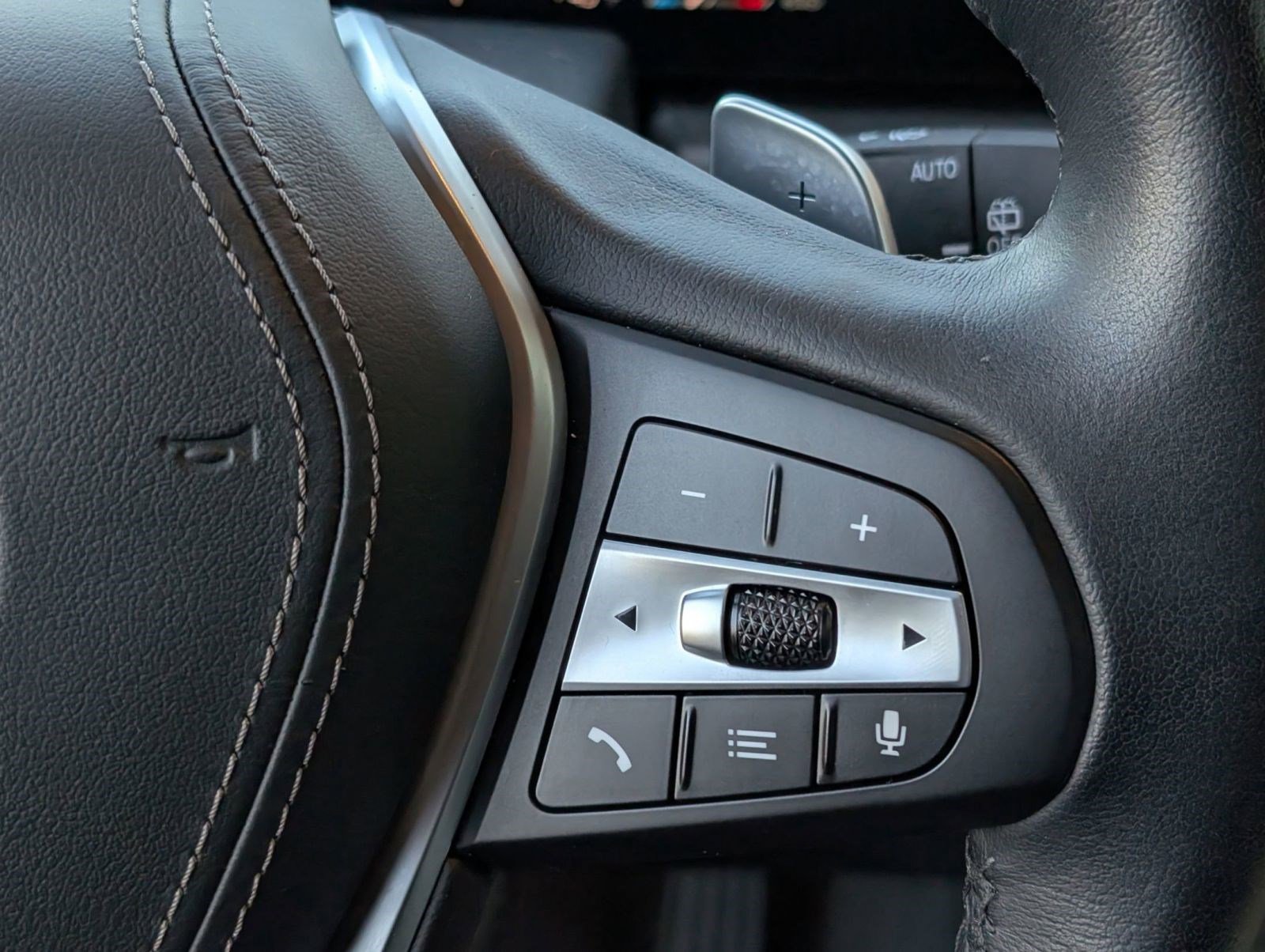 Certified 2024 BMW X5 xDrive40i w/ Parking Assistance Package image 22