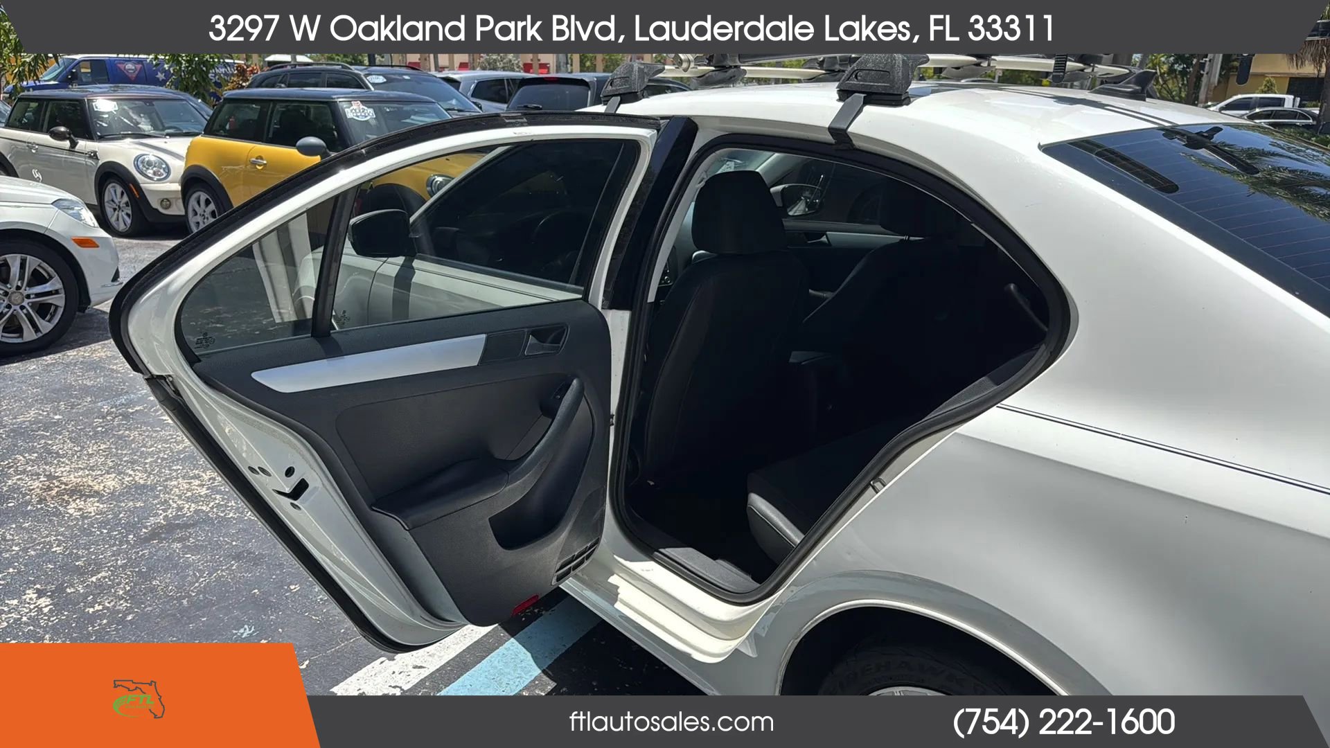 Used 2011 Volkswagen Jetta SEL image 24