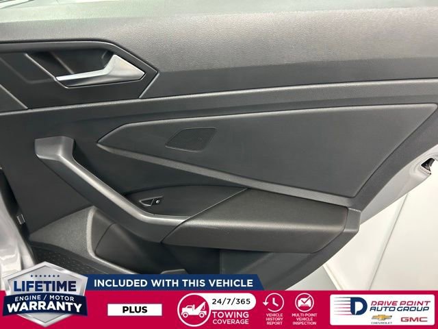 Used 2024 Volkswagen Jetta SE FWD image 25