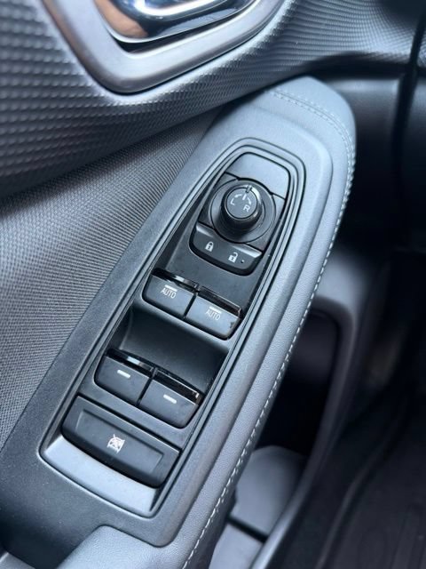 Used 2023 Subaru Forester Premium AWD/4WD image 20