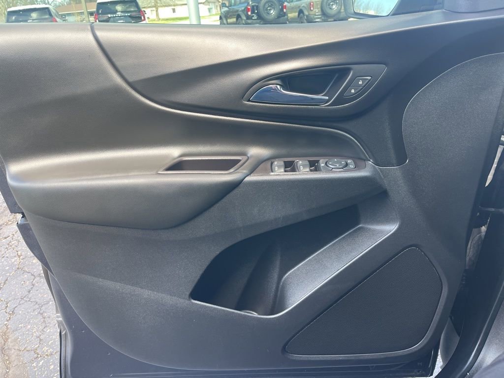 Used 2022 Chevrolet Equinox LT image 36