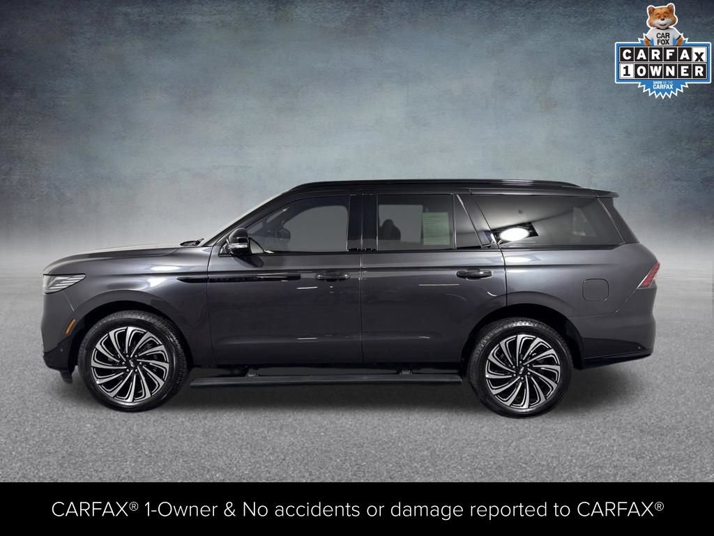 Certified 2025 Lincoln Navigator Black Label AWD/4WD image 4