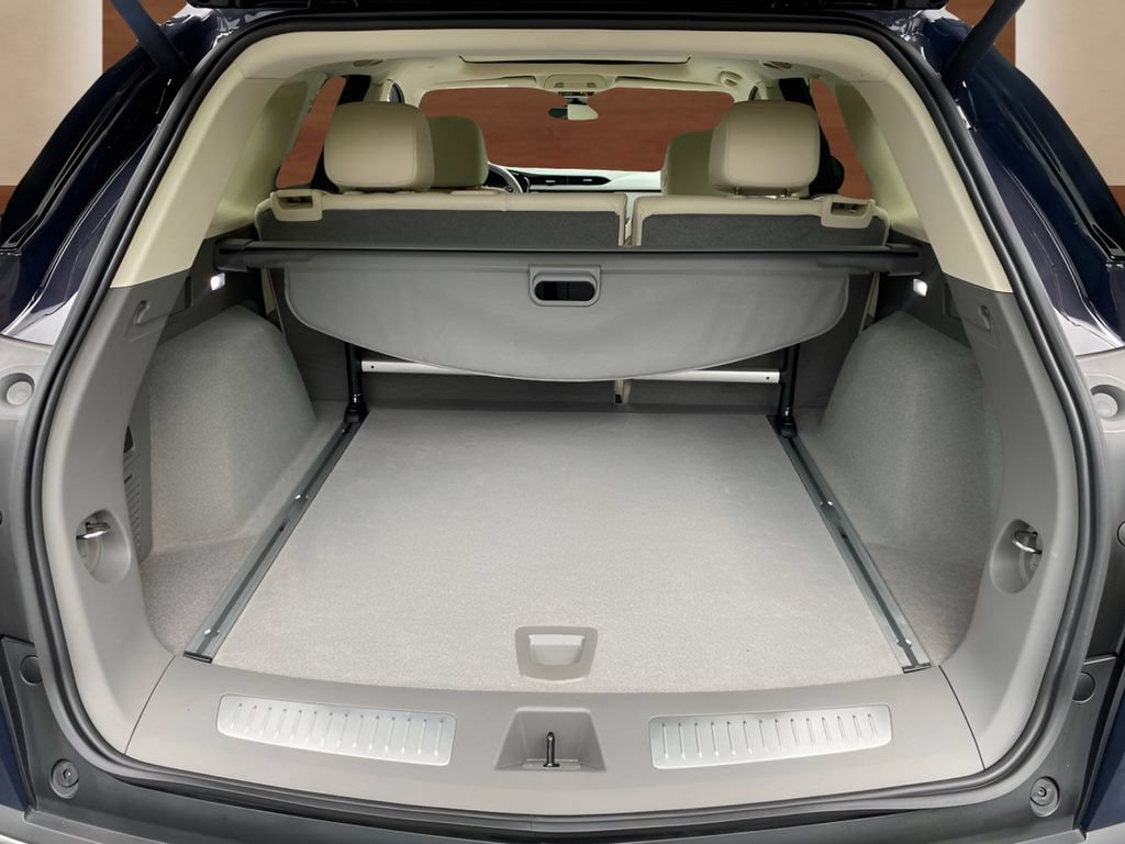 Certified 2025 Cadillac XT5 Premium Luxury AWD/4WD image 10