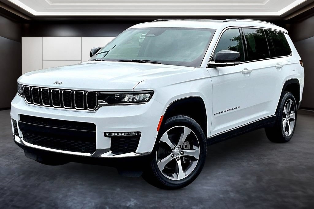 Used 2023 Jeep Grand Cherokee L Limited w/ Luxury Tech Group II AWD/4WD image 3