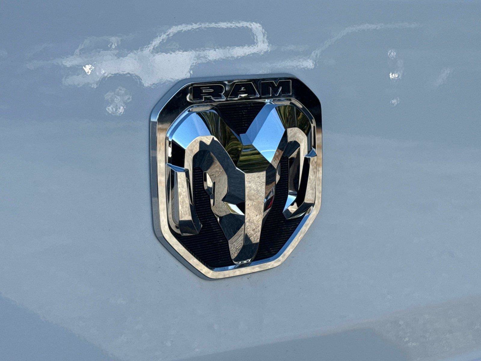 New 2026 RAM ProMaster 1500 w/ Storage Group FWD image 10