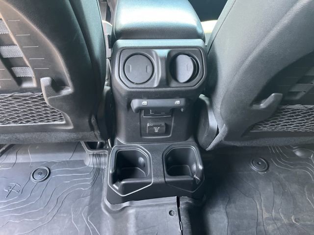 Used 2021 Jeep Wrangler Unlimited Rubicon image 16