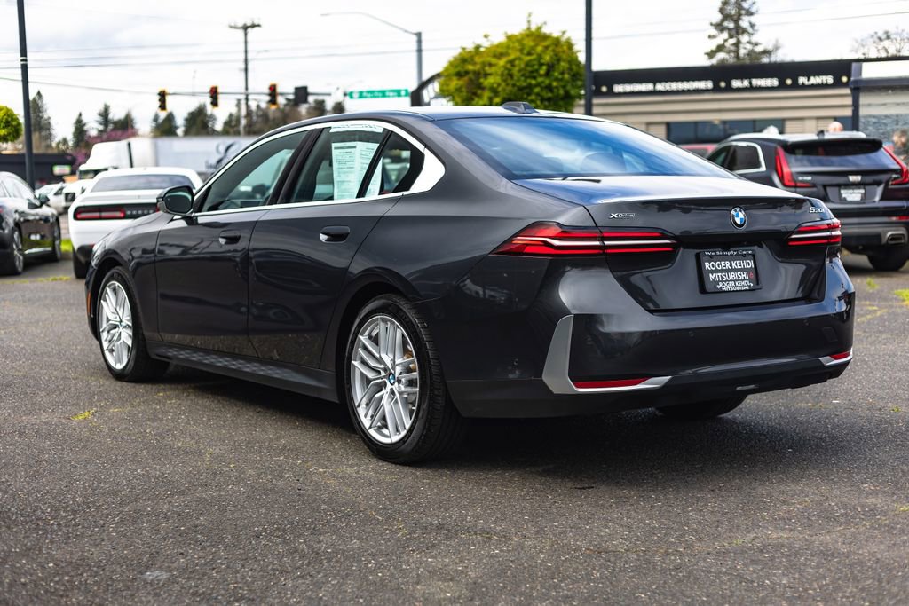 Used 2024 BMW 530i xDrive w/ Premium Package image 12