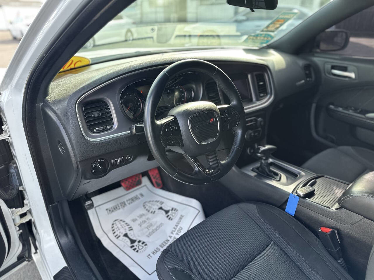 Used 2019 Dodge Charger SXT w/ Blacktop Package image 9