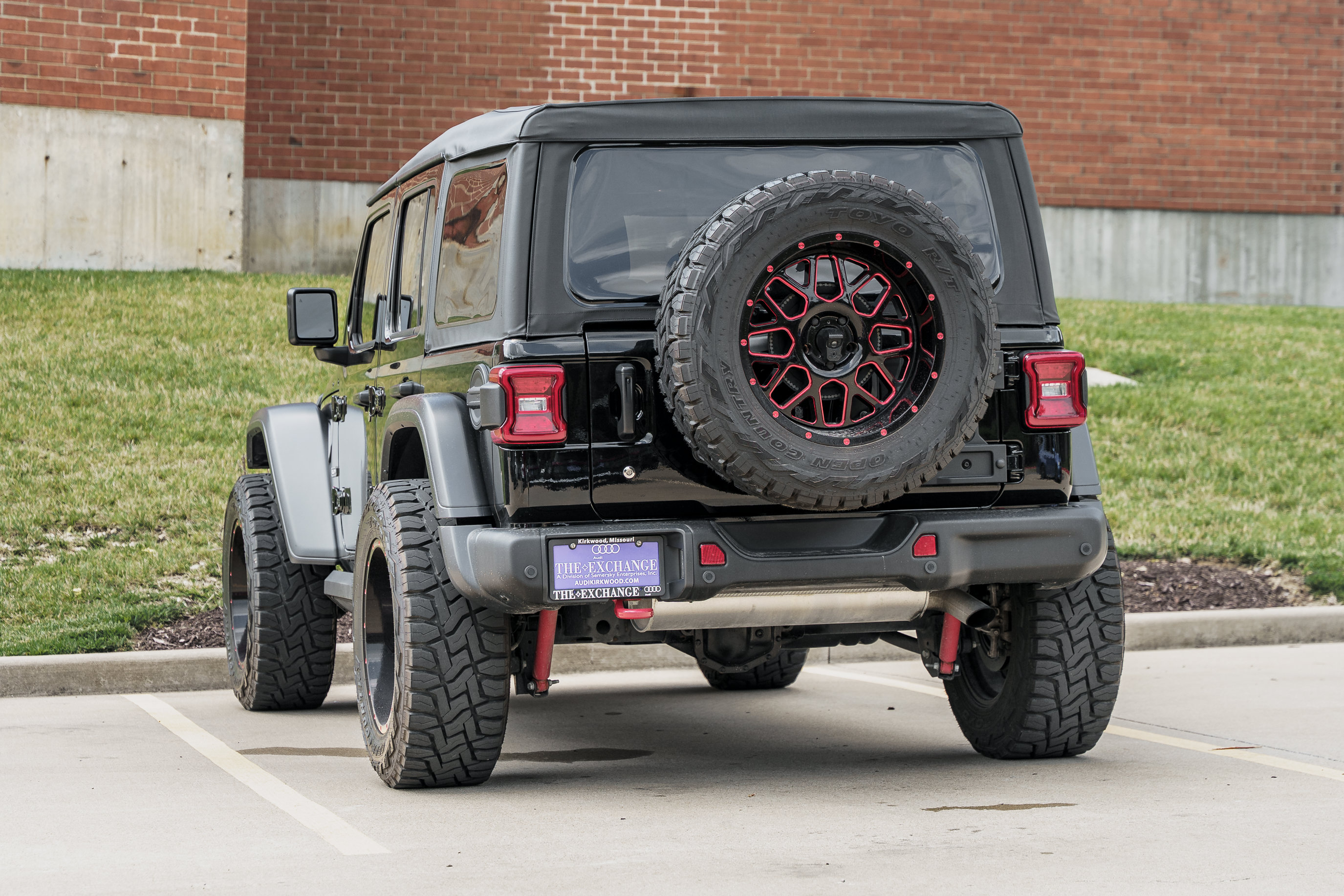 Used 2020 Jeep Wrangler Unlimited Rubicon w/ Quick Order Package 28Y Recon AWD/4WD image 5