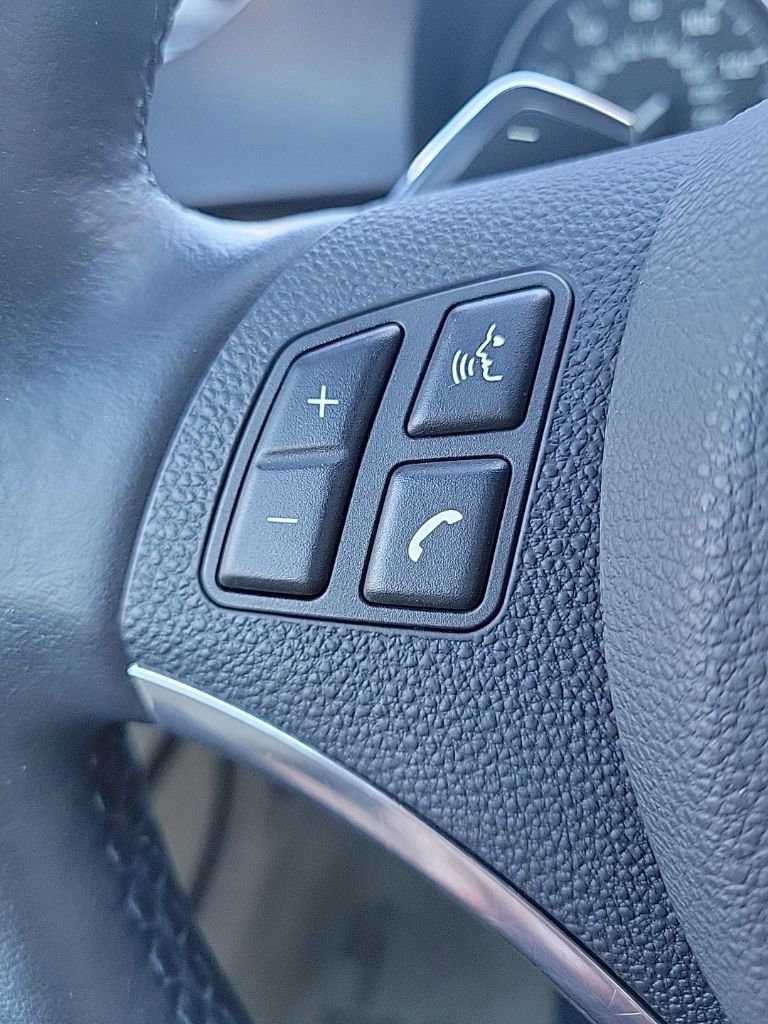 Used 2011 BMW 335i Convertible image 37