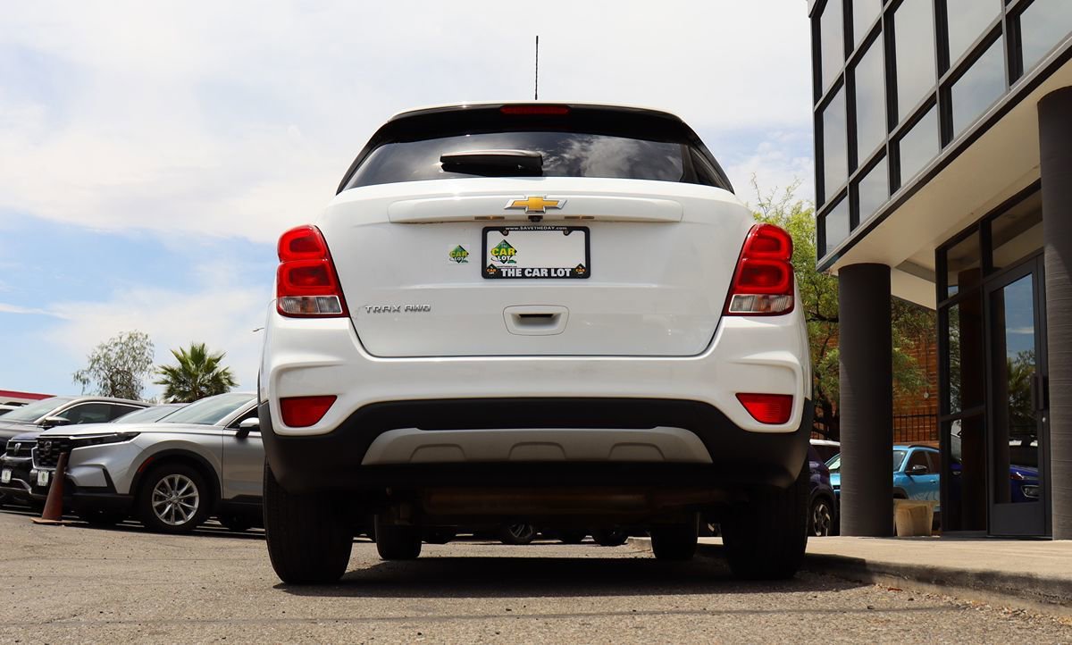 Used 2021 Chevrolet Trax LT AWD/4WD image 12