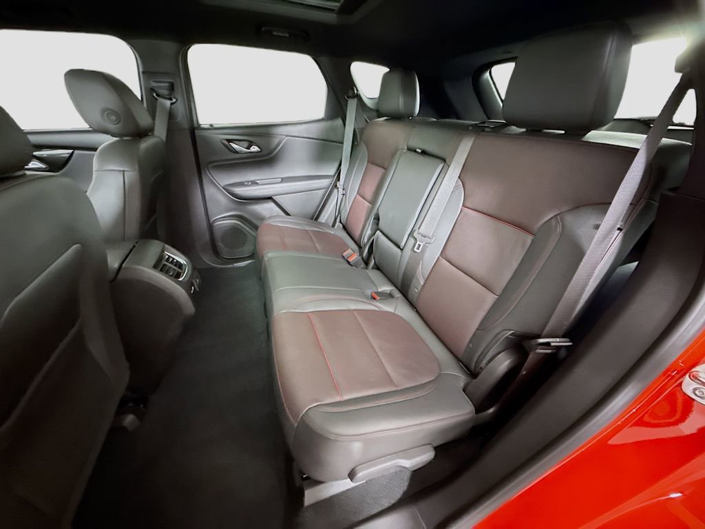 Used 2025 Chevrolet Blazer RS w/ Driver Confidence II Package image 25