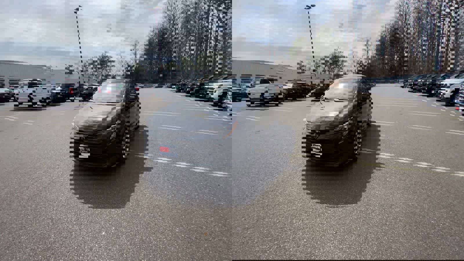 Used 2025 Toyota Corolla LE image 9